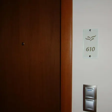 Apartment In Emerald Beach *