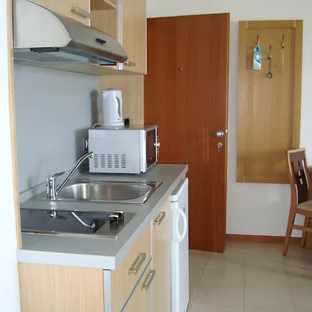 In Emerald Beach Apartment Ravda