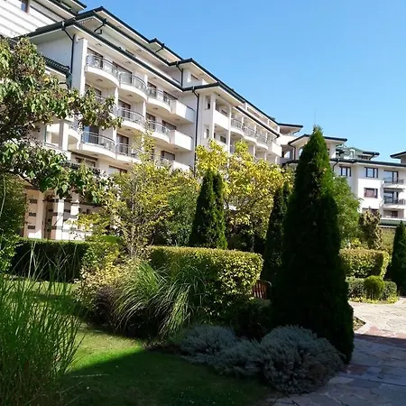 Apartment In Emerald Beach Ravda