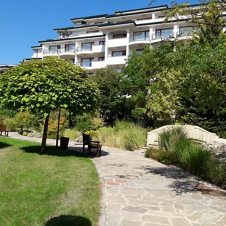 In Emerald Beach Apartment